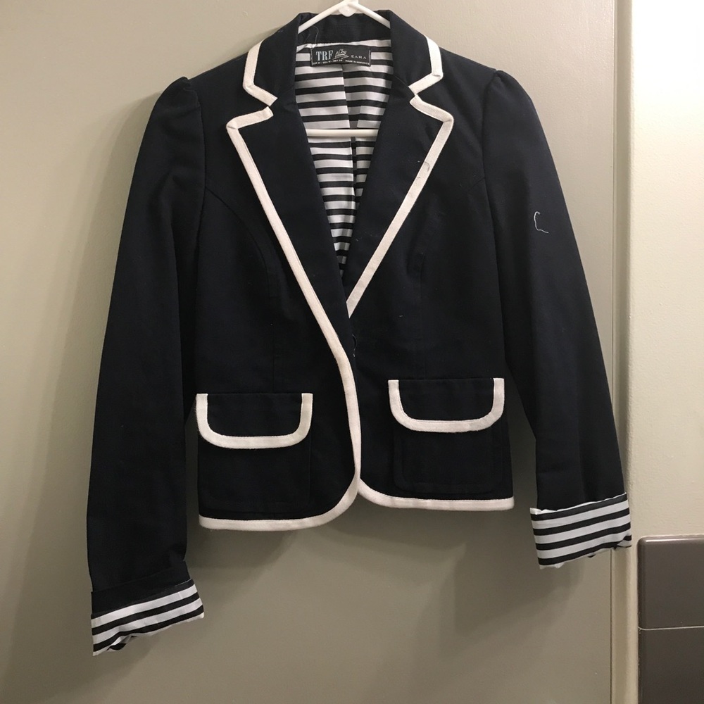 Zara blazer in Medium